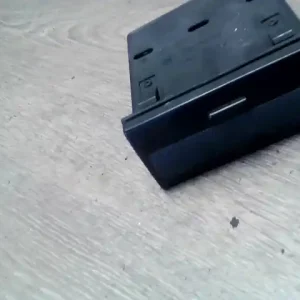 Gyors szállítás AUDI A4 98-01 Tároló rekesz első bontott alkatrész