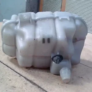 Ingyenes szállítás AUDI A6 2014.10.01-18.05.31 Kiegyenlítő tartály bontott alkatrész