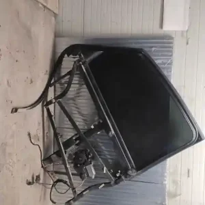 Outlet AUDI A6 97-04 Bal hátsó ablakemelő szerkezet elektromos sedan bontott alkatrész