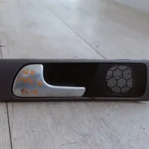 Utolsó esély AUDI A6 97-04 Bal hátsó belső kilincs 5 ajtós bontott alkatrész