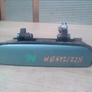 Olcsóbb AUDI A6 97-04 Bal hátsó külső kilincs 4 ajtós bontott alkatrész