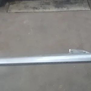 Ne maradj le AUDI A6 97-04 Jobb belső küszöbborítás kombi bontott alkatrész