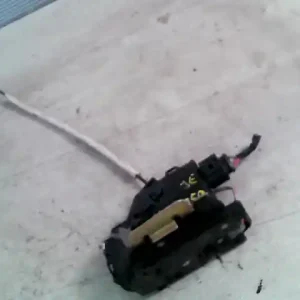 Árcsökkenés AUDI A6 97-04 Jobb első ajtó zárszerkezet központizáras bontott alkatrész