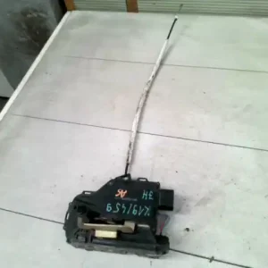 Akciós ár AUDI A6 97-04 Jobb hátsó ajtó zárszerkezet központi záras kombi bontott alkatrész