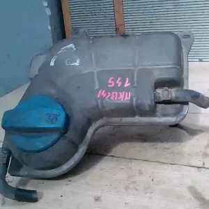 Kihagyhatatlan ajánlat AUDI A6 97-04 Kiegyenlítő tartály 2.5d bontott alkatrész