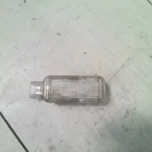 Népszerű AUDI A6 97-04 Utastér világítás első jobb oldali ajtóban,kombi bontott alkatrész