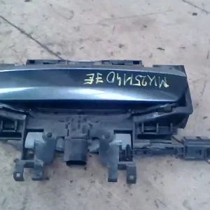 Korlátozott ajánlat AUDI A8 2003.01.01-2010.02.28 Jobb első külső kilincs4 ajtós bontott alkatrész