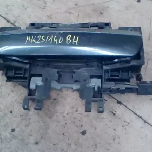 Népszerű AUDI A8 2003.01.01-2010.02.28 Jobb hátsó külső kilincs 4 ajtós bontott alkatrész