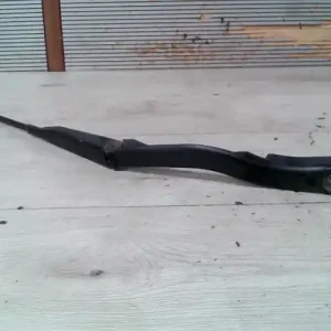 Utolsó esély AUDI A8 94.06-02.12 Ablaktörlő kar jobb első bontott alkatrész