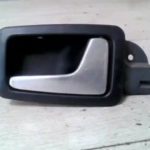 Végkiárusítás AUDI A8 94.06-02.12 Jobb első belső kilincs bontott alkatrész