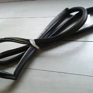 Legnépszerűbb AUDI A8 94.06-02.12 Jobb hátsó ajtó kéder gumi bontott alkatrész