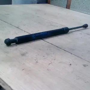 BMW 3 (E90, E91) 2005.03.01-2008.08.31 Csomagtérajtó kitámasztó teleszkóp bal bontott alkatrész Korlátozott ajánlat