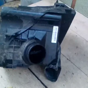 Kedvezmény BMW 3 (E90, E91) 2005.03.01-2008.08.31 Légszűrőház 2.0i bontott alkatrész