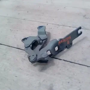 BMW 3 (E90, E91) 2005.03.01-2008.08.31 Motorháztető bal zsanér bontott alkatrész Ne maradj le