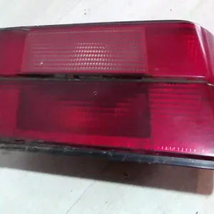 BMW E34 87-96 Bal belső hátsó lámpa 4 ajtósbontott alkatrész Különleges ajánlat