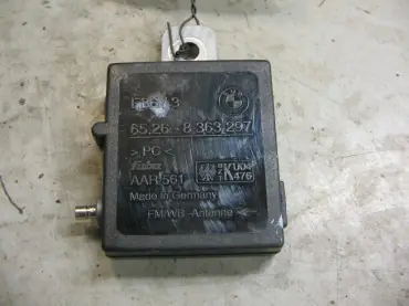 Biztonságos fizetés BMW E36 89-00 Antenna erősítő bontott alkatrész