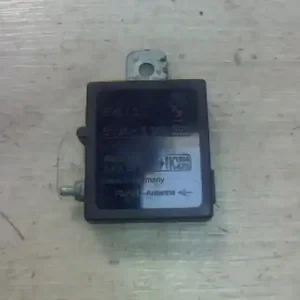 BMW E36 89-00 Antenna erősítő bontott alkatrész Alacsony ár