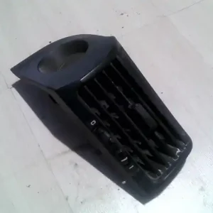 BMW E34 87-96 Szellőző jobb bontott alkatrész Bestseller