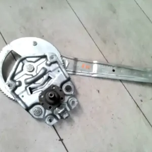 Kiárusítás BMW E36 89-00 Bal hátsó ablakemelő szerkezet mechanikus bontott alkatrész