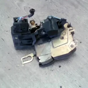 Akció BMW E36 89-00 Jobb első ajtó zárszerkezet központizáras kombi bontott alkatrész