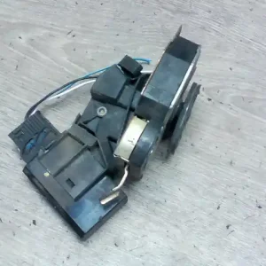 Újdonság BMW E36 89-00 Jobb hátsó ajtó zárszerkezet központi záras kombi bontott alkatrész