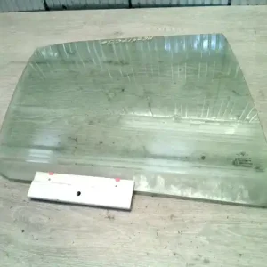 BMW E36 89-00 Jobb hátsó ajtóüveg 4 ajtós bontott alkatrész Utolsó esély