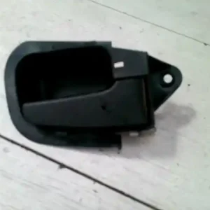 Azonnal elérhető BMW E36 89-00 Jobb hátsó belső kilincs bontott alkatrész