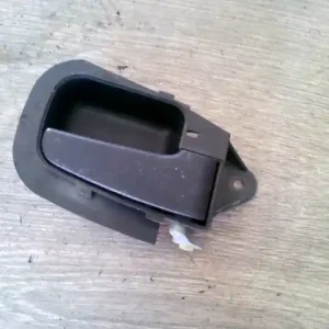 Vedd meg most BMW E36 89-00 Jobb hátsó belső kilincs bontott alkatrész