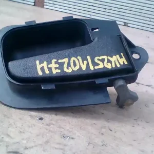 Szezonális akció BMW E36 89-00 Jobb hátsó belső kilincs 4 ajtós bontott alkatrész