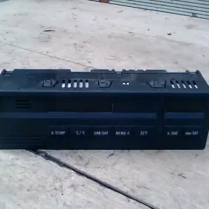 BMW E36 89-00 Multifunkciós központi kijelző bontott alkatrész Vedd meg online