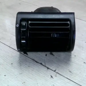BMW E36 89-00 Szellőző bal bontott alkatrész Utolsó esély