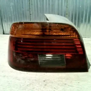 Nézd meg most BMW E39 95-03 Bal hátsó lámpa bontott alkatrész