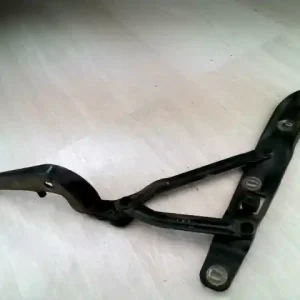 Olcsó BMW E39 95-03 Csomagtérajtó jobb ajtózsanér 4 ajtósbontott alkatrész