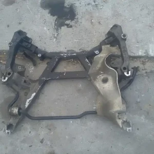 BMW E39 95-03 Első bölcső futóműtartó segédkeret 2.0i bontott alkatrész Prémium