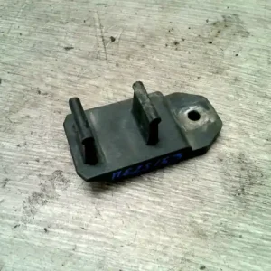 Ingyenes szállítás BMW E39 95-03 Hűtőtartóbontott alkatrész