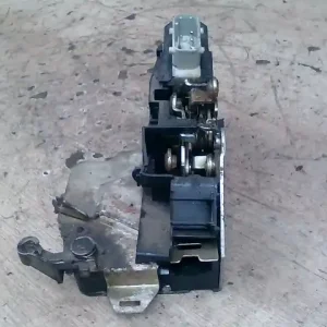 Kihagyhatatlan ajánlat BMW E39 95-03 Jobb hátsó ajtó zárszerkezet központi záras bontott alkatrész