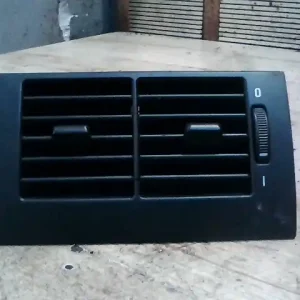 Legnépszerűbb BMW E39 95-03 Középső szellőző bontott alkatrész