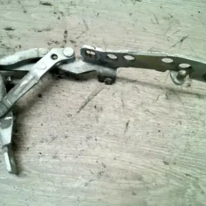 Bestseller BMW E39 95-03 Motorháztető bal zsanér bontott alkatrész