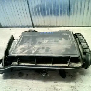 Gyors kiszállítás BMW E39 95-03 Pollenszűrőház jobb oldali bontott alkatrész