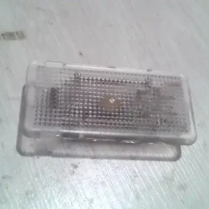 Vedd meg most BMW E39 95-03 Utastér világítás első 4 ajtósbontott alkatrész