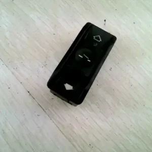 Kiárusítás BMW E39 95-03 Tetőablak kapcsoló bontott alkatrész