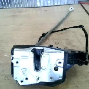 Olcsóbb BMW E46 98-05 Jobb első ajtó zárszerkezet központizáras bontott alkatrész