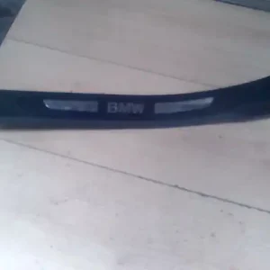 Outlet BMW E65 02.09.01-08.09.30 Bal hátsó küszöb díszléc 4 ajtós bontott alkatrész
