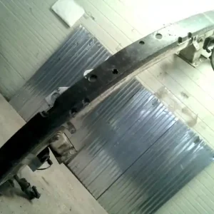 Szuper akció BMW E65 02.09.01-08.09.30 Első lökhárító merevítő+ 2 db fényszórómosó bontott alkatrész