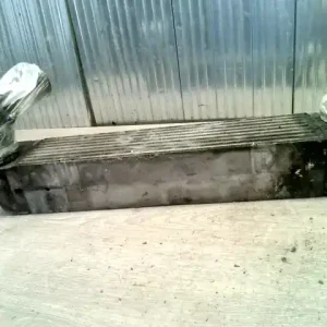 Azonnal elérhető BMW E65 02.09.01-08.09.30 Intercooler hűtő bontott alkatrész