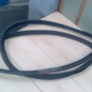 Kiárusítás BMW E65 02.09.01-08.09.30 Jobb első ajtó kéder gumi karosszérián levő,4 ajtós bontott alkatrész