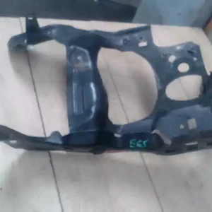 Vedd meg most BMW E65 02.09.01-08.09.30 Jobb első fényszórókeret bontott alkatrész