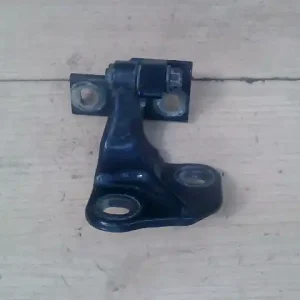 Rendeld meg most BMW E65 02.09.01-08.09.30 Jobb hátsó alsó ajtózsanér 4 ajtós bontott alkatrész