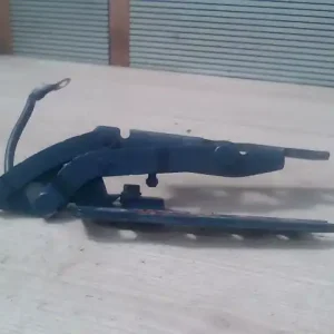 BMW E65 02.09.01-08.09.30 Motorháztető jobb zsanér bontott alkatrész Kihagyhatatlan ajánlat