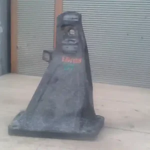 Árcsökkenés BMW E65 02.09.01-08.09.30 Motortartó bak 3.0td bontott alkatrész